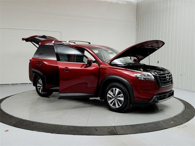 used 2023 Nissan Pathfinder car, priced at $31,952