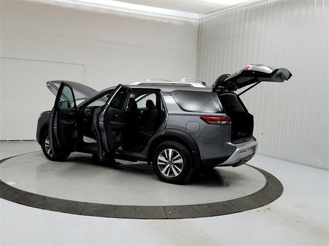 new 2025 Nissan Pathfinder car, priced at $42,551