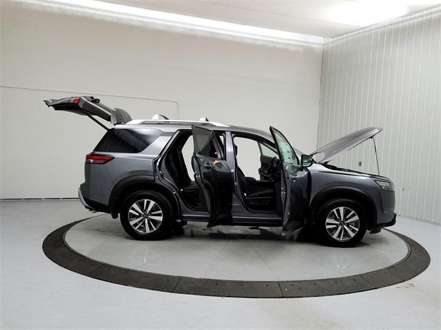 new 2025 Nissan Pathfinder car, priced at $42,551