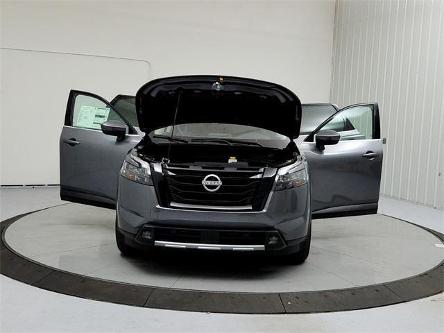 new 2025 Nissan Pathfinder car, priced at $42,551