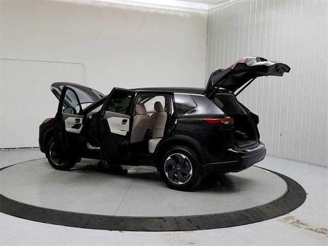 new 2025 Nissan Rogue car, priced at $32,086