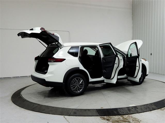 new 2025 Nissan Rogue car