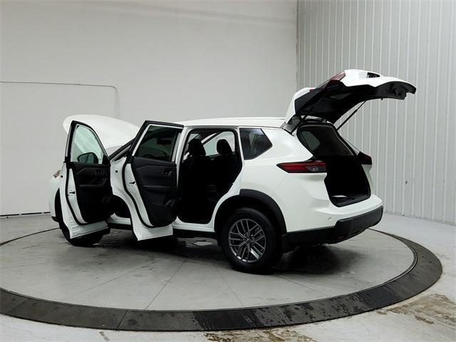 new 2025 Nissan Rogue car