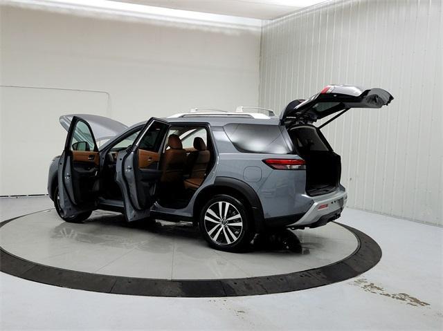 new 2025 Nissan Pathfinder car, priced at $48,721