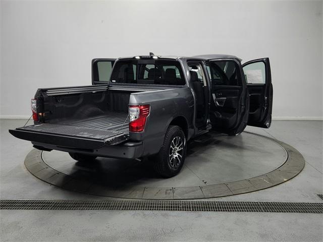 new 2024 Nissan Titan car, priced at $46,613