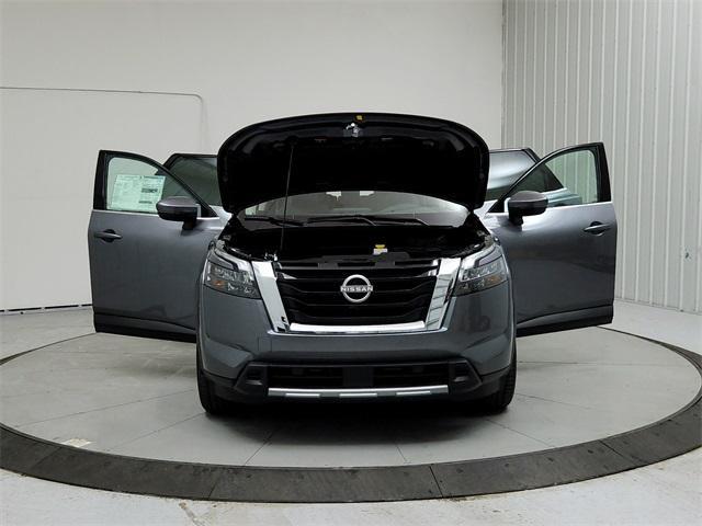 new 2025 Nissan Pathfinder car, priced at $44,501