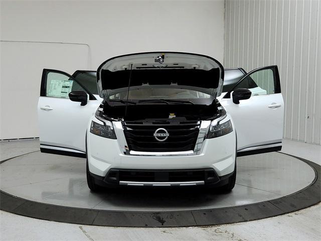 new 2025 Nissan Pathfinder car, priced at $51,548