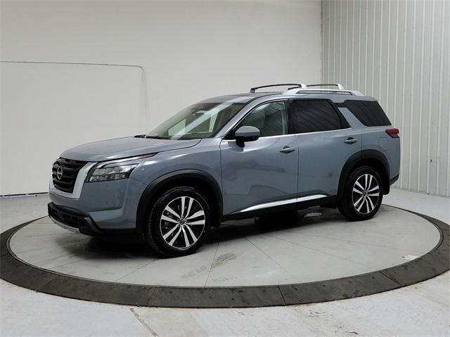 new 2025 Nissan Pathfinder car, priced at $51,056
