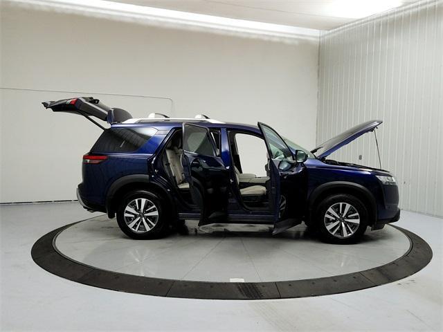 used 2024 Nissan Pathfinder car, priced at $35,983