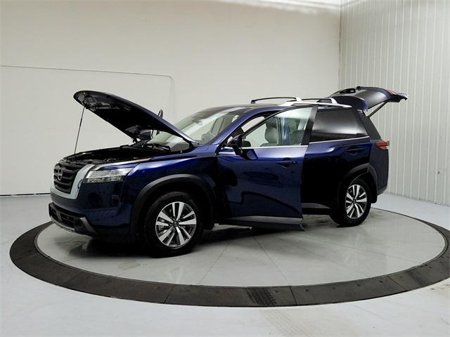 used 2024 Nissan Pathfinder car, priced at $35,983