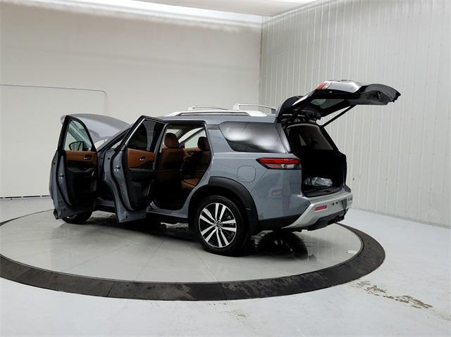 new 2025 Nissan Pathfinder car, priced at $51,744