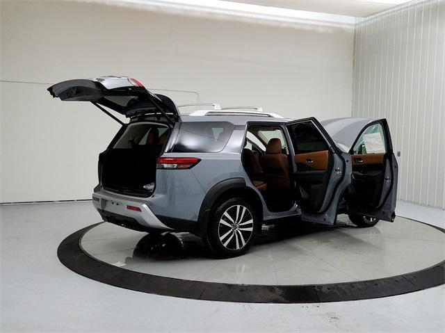 new 2025 Nissan Pathfinder car, priced at $51,744