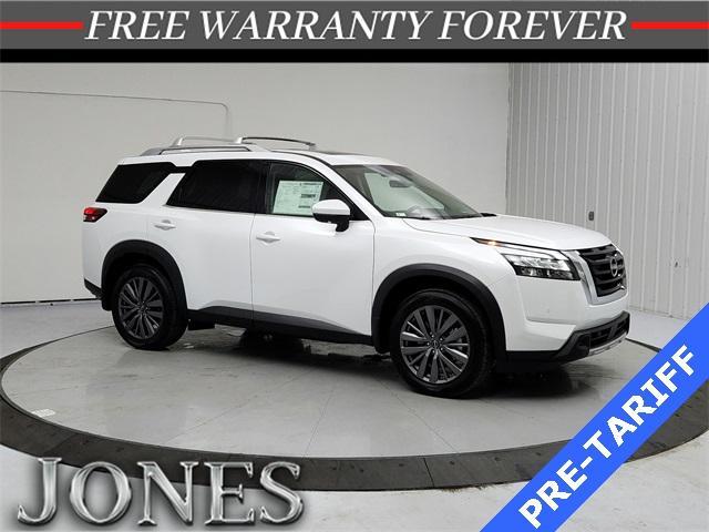 new 2025 Nissan Pathfinder car, priced at $44,948