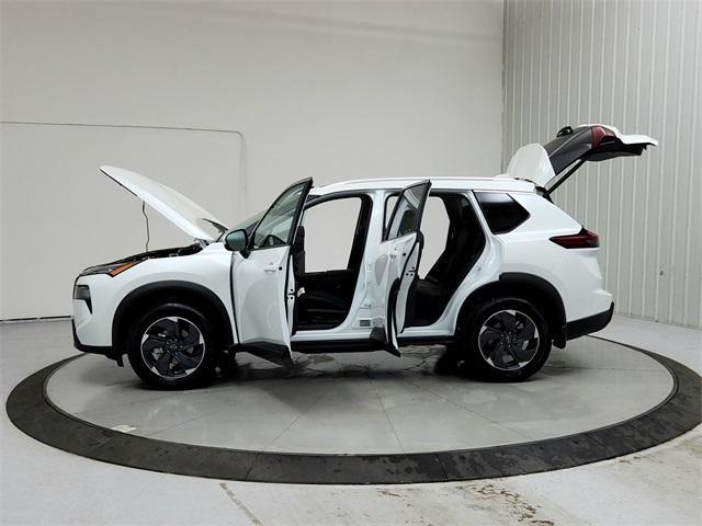 new 2025 Nissan Rogue car, priced at $32,731