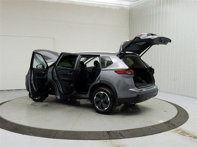 new 2025 Nissan Rogue car, priced at $33,874