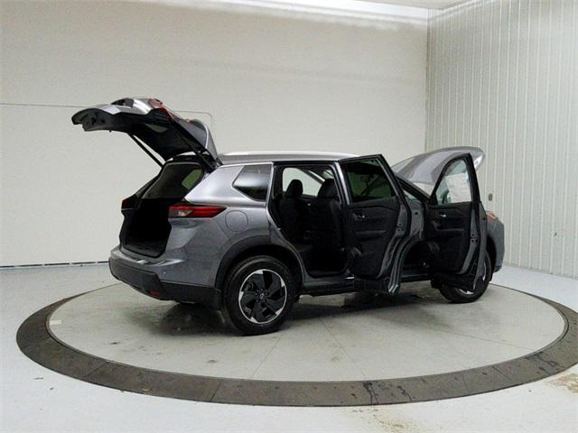 new 2025 Nissan Rogue car, priced at $33,874