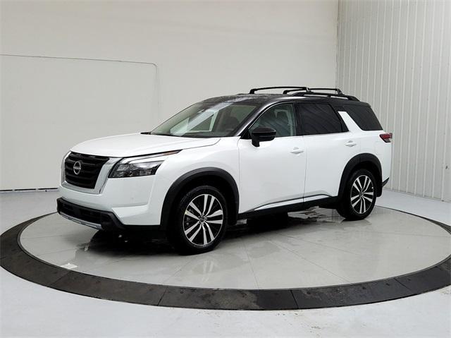 new 2025 Nissan Pathfinder car, priced at $50,655