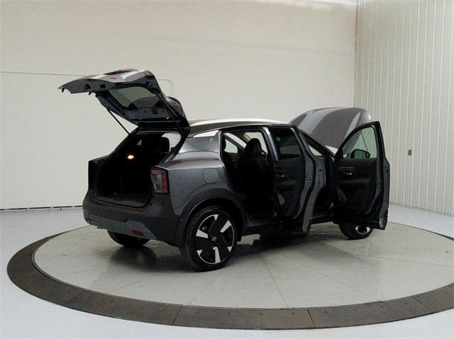 new 2025 Nissan Kicks car, priced at $26,521