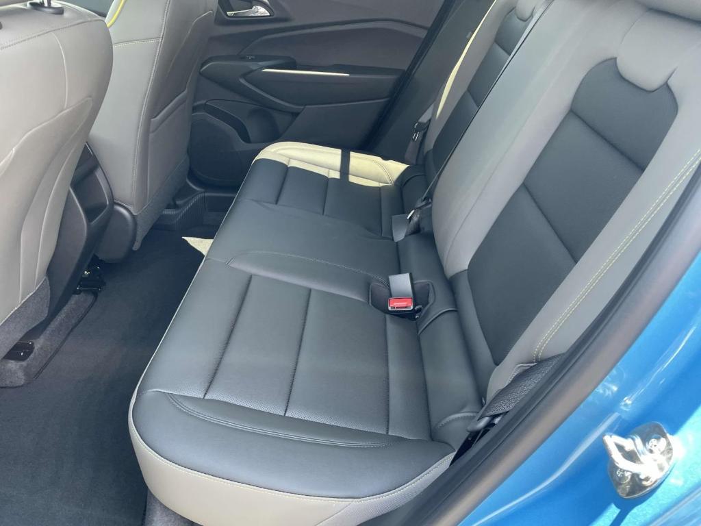 new 2025 Chevrolet Trax car, priced at $27,684