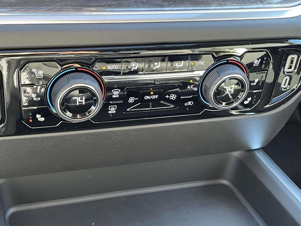 new 2026 Chevrolet Silverado 2500 car, priced at $80,159