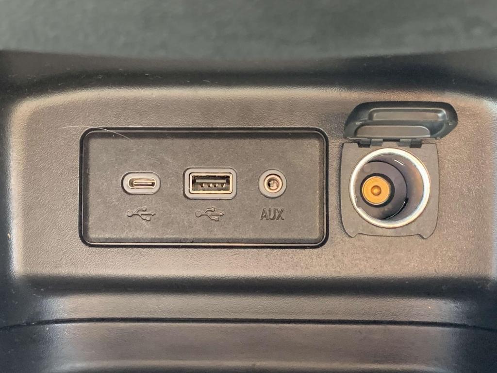 used 2022 Chevrolet Equinox car, priced at $19,395