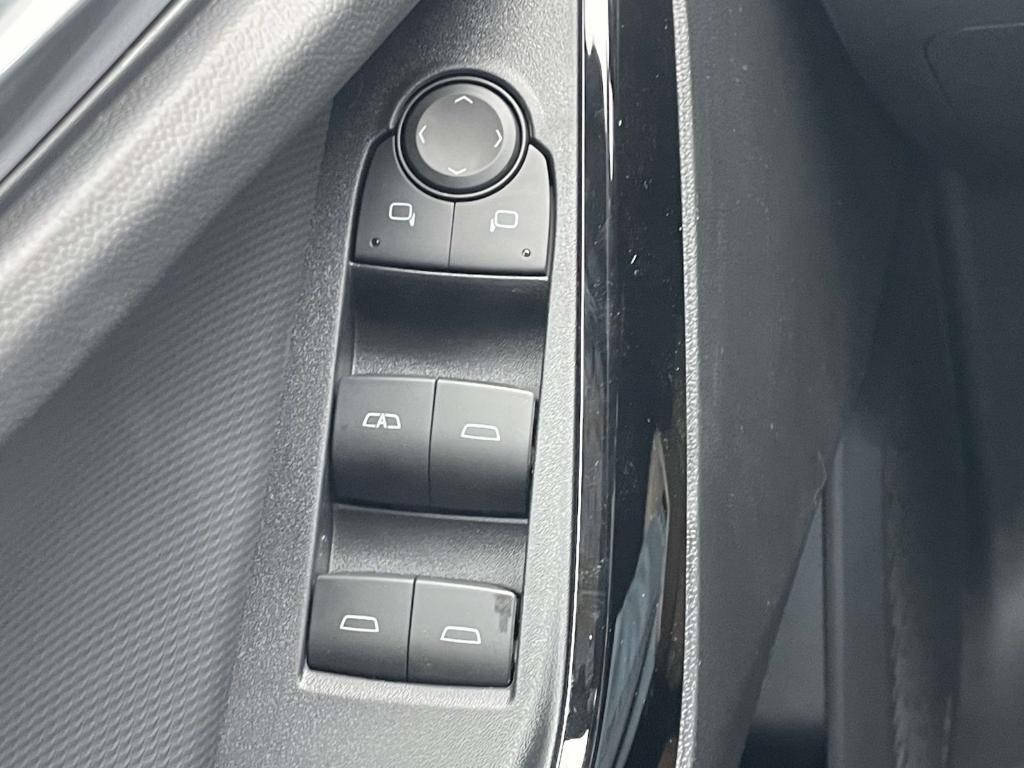 new 2026 Chevrolet Equinox car, priced at $31,450