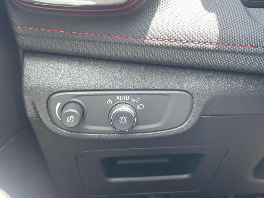 new 2026 Chevrolet TrailBlazer car, priced at $32,014