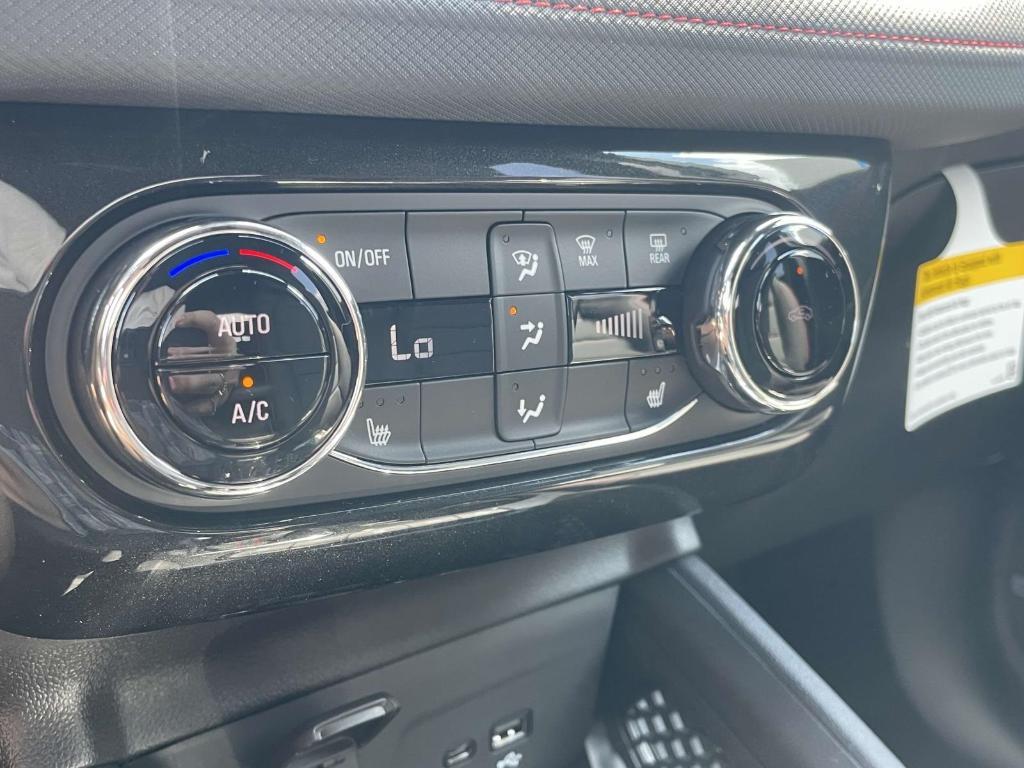 new 2026 Chevrolet TrailBlazer car, priced at $32,014