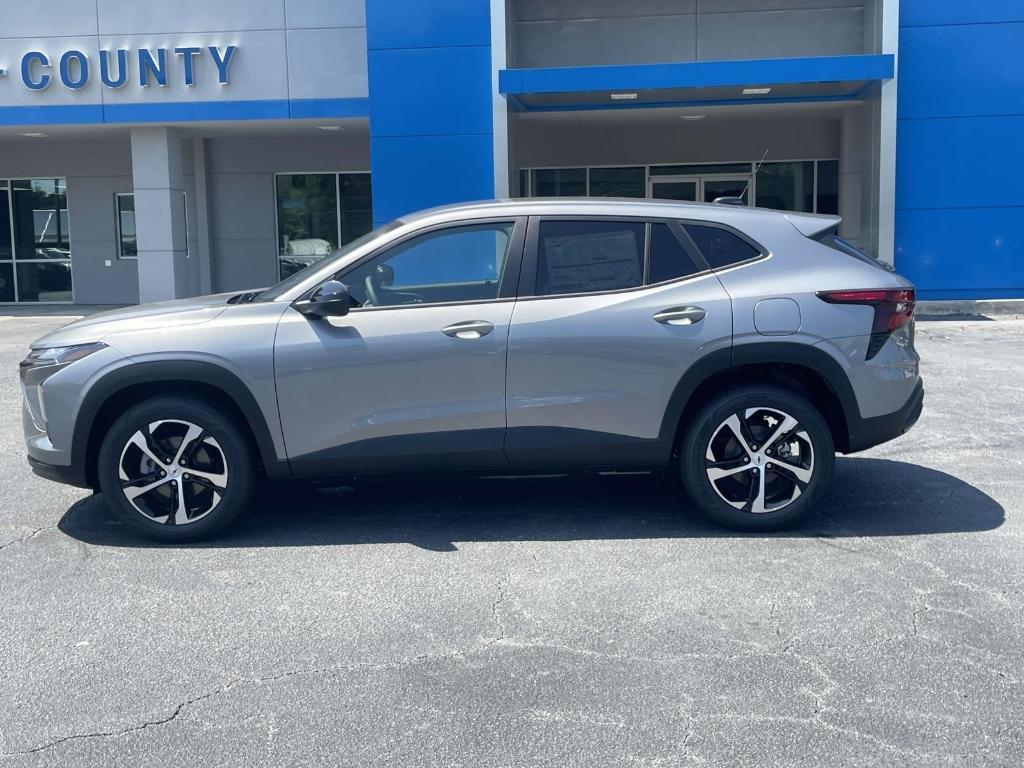 new 2025 Chevrolet Trax car, priced at $24,290