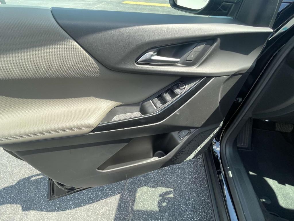 used 2025 Chevrolet Equinox car, priced at $29,427