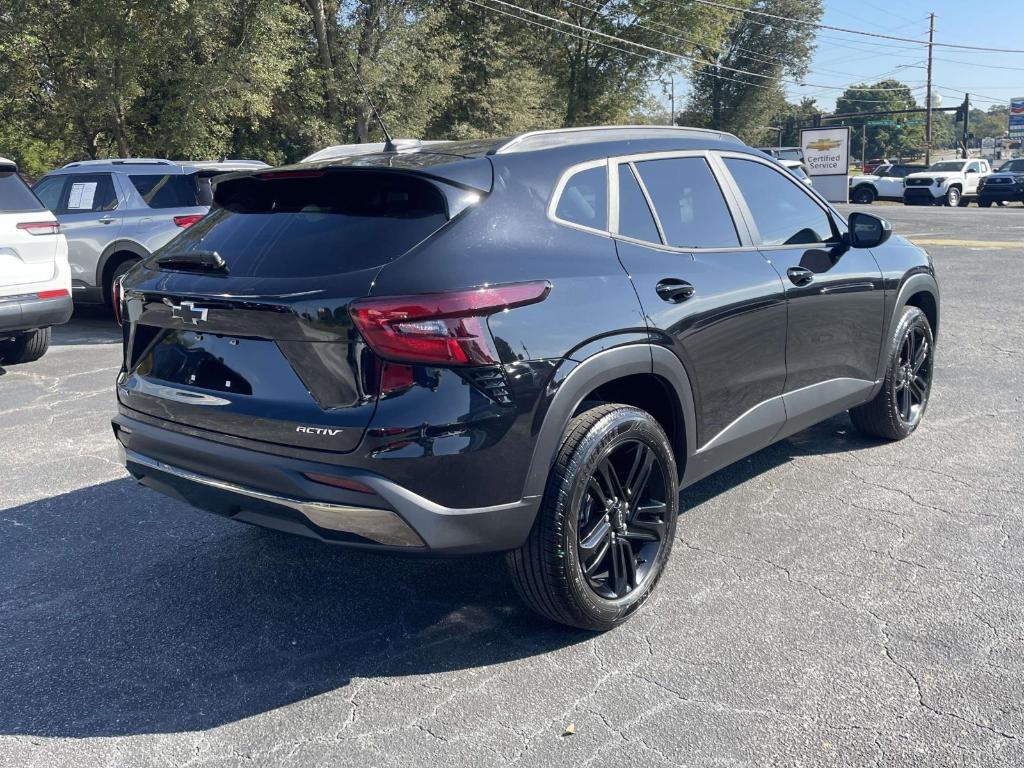 used 2025 Chevrolet Trax car, priced at $24,888