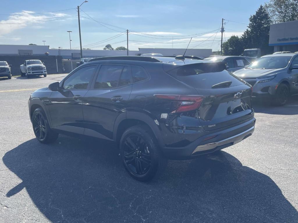 used 2025 Chevrolet Trax car, priced at $24,888