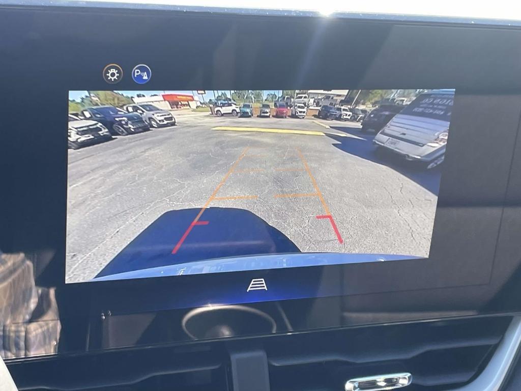 new 2026 Chevrolet Equinox car, priced at $33,272