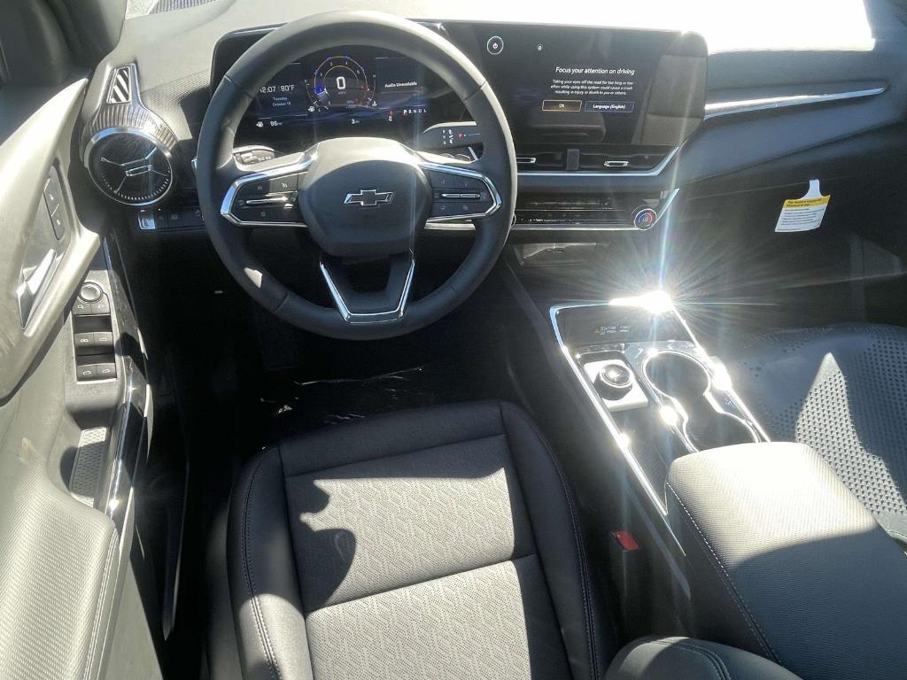 new 2026 Chevrolet Equinox car, priced at $33,272