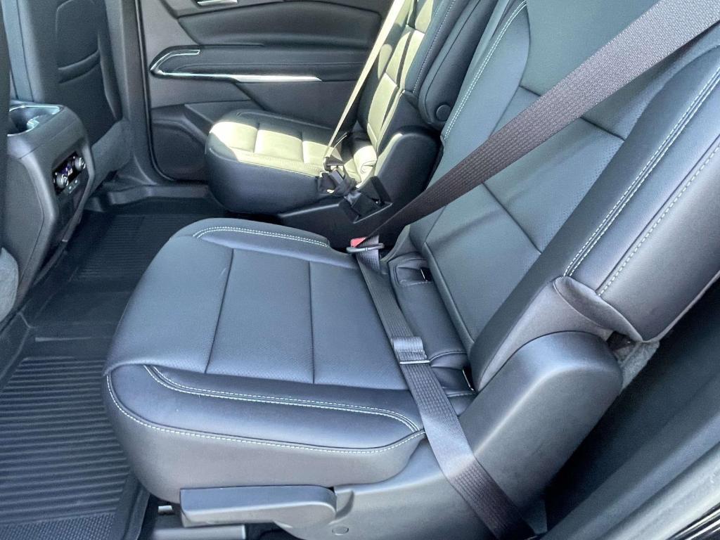 new 2026 Chevrolet Traverse car, priced at $47,020