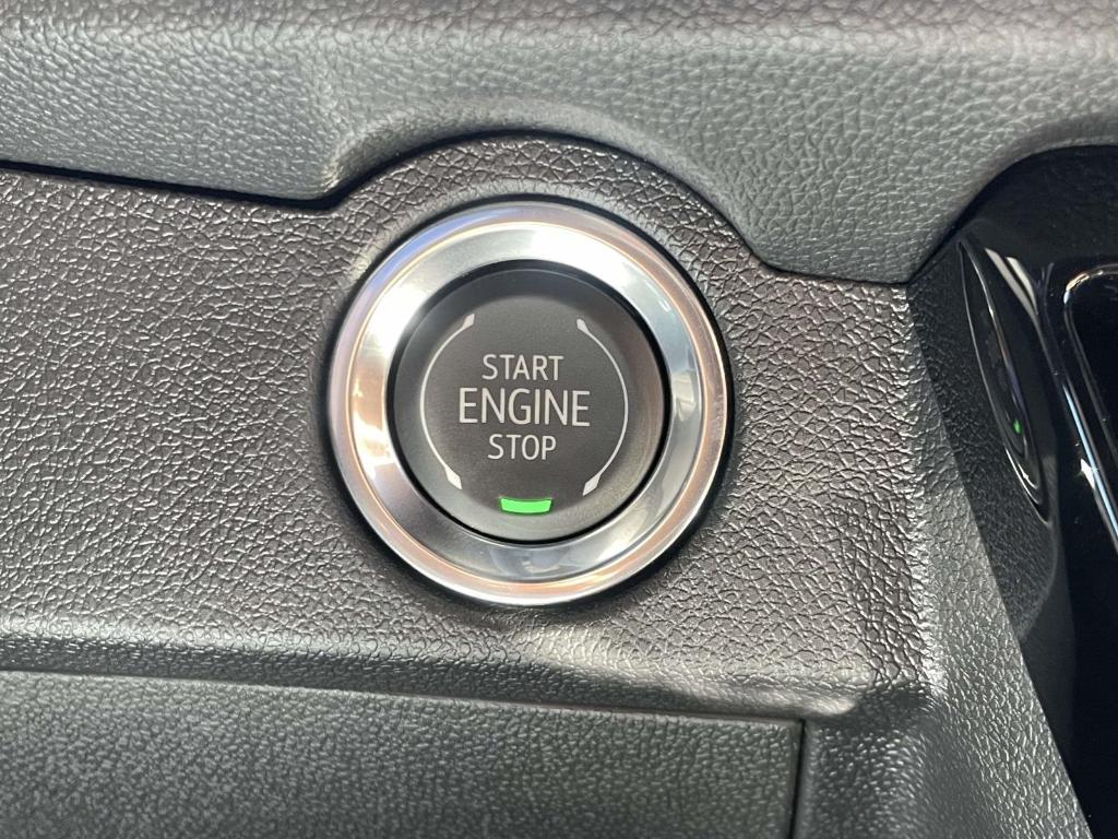 new 2026 Chevrolet Traverse car, priced at $47,020