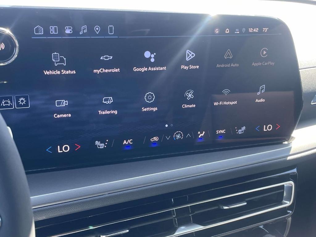 new 2026 Chevrolet Traverse car, priced at $47,020