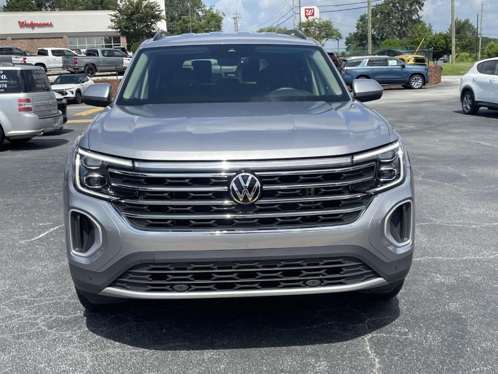 used 2024 Volkswagen Atlas car, priced at $32,400