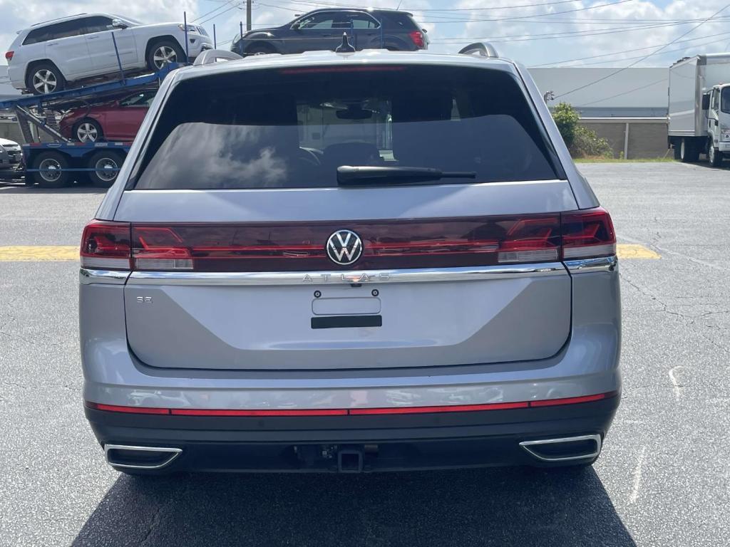 used 2024 Volkswagen Atlas car, priced at $32,400