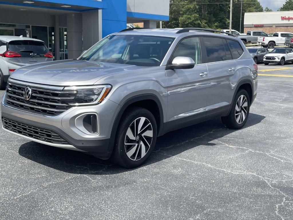 used 2024 Volkswagen Atlas car, priced at $32,400