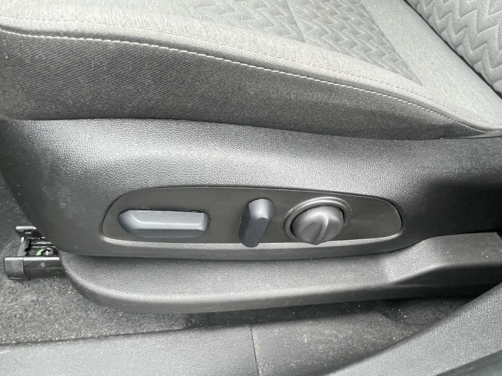 used 2023 Chevrolet Equinox car, priced at $23,194