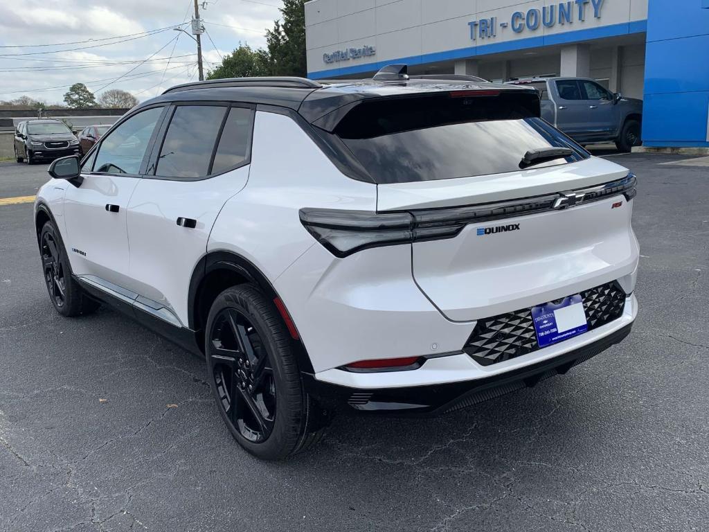 new 2025 Chevrolet Equinox EV car, priced at $50,396