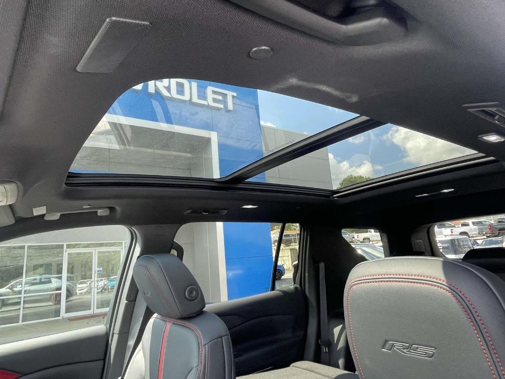 new 2026 Chevrolet Traverse car, priced at $57,117