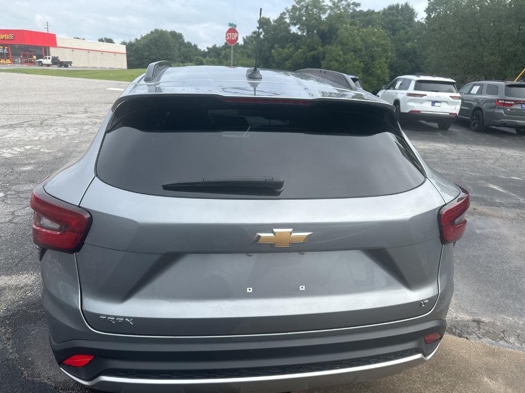 used 2024 Chevrolet Trax car, priced at $24,924