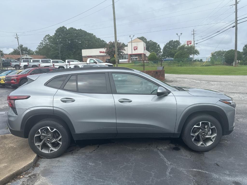 used 2024 Chevrolet Trax car, priced at $24,924