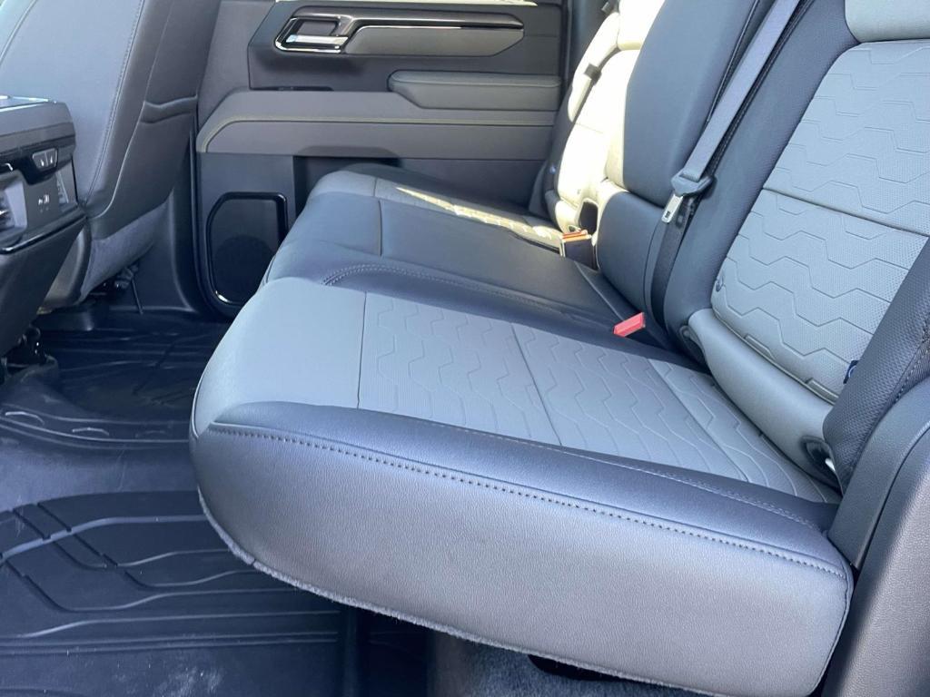 new 2026 Chevrolet Silverado 2500 car, priced at $81,006