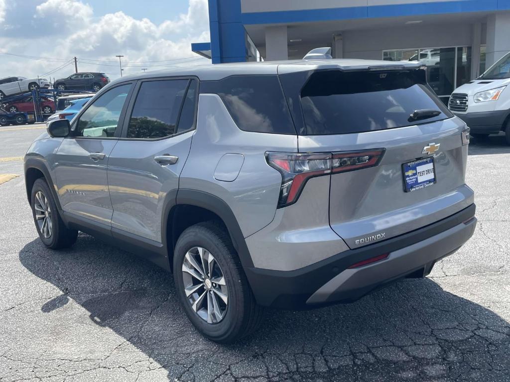new 2026 Chevrolet Equinox car, priced at $31,990