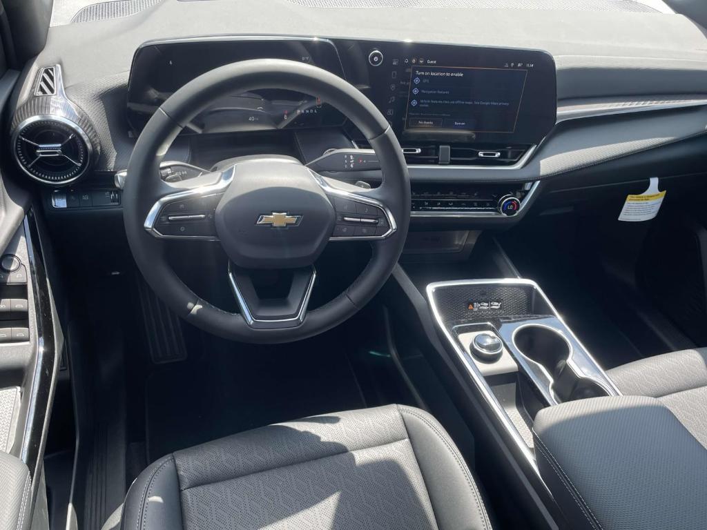 new 2026 Chevrolet Equinox car, priced at $31,990