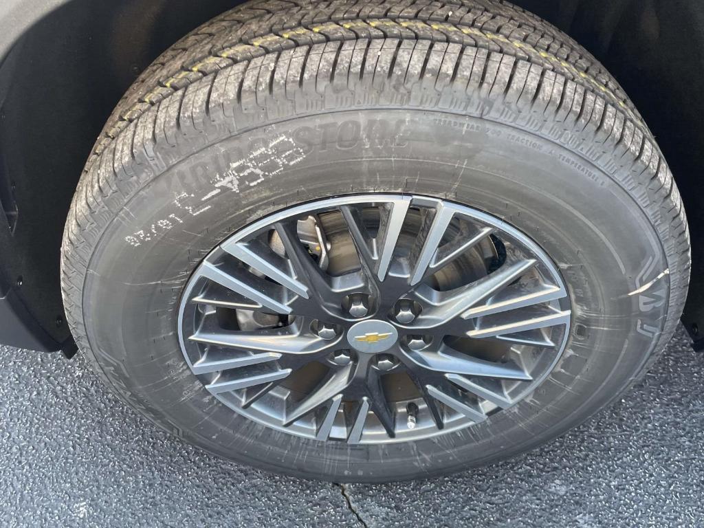 new 2026 Chevrolet Traverse car, priced at $44,240