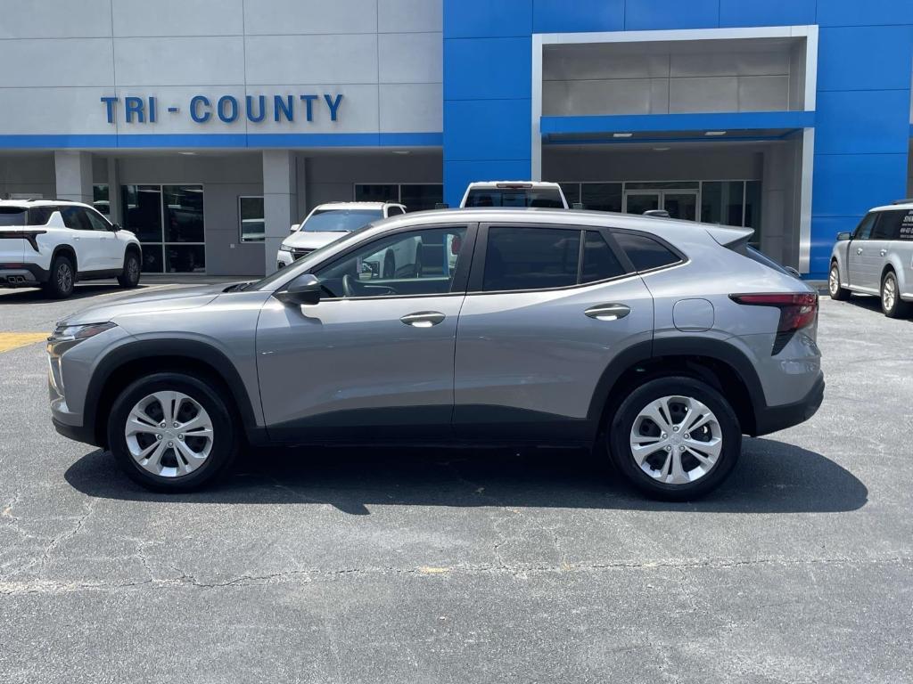 used 2025 Chevrolet Trax car, priced at $23,950